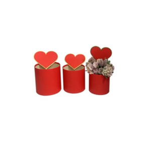 Scatola cilindro con cuore rosso (set 3)